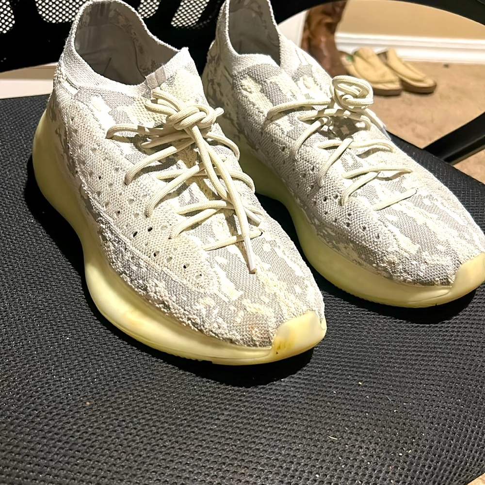 Yeezy 380 “Alien”